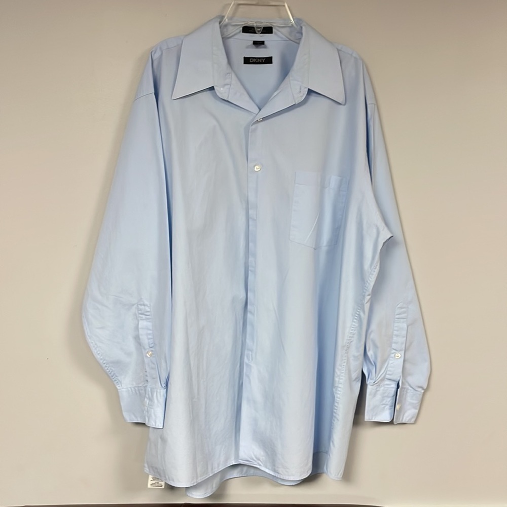 DKNY men’s Powder Blue button down dress shirt,XL, 100% Cotton, Great condition!